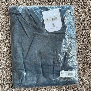 Mens long sleeve hooded Tshirt.  Never worn.  XLT